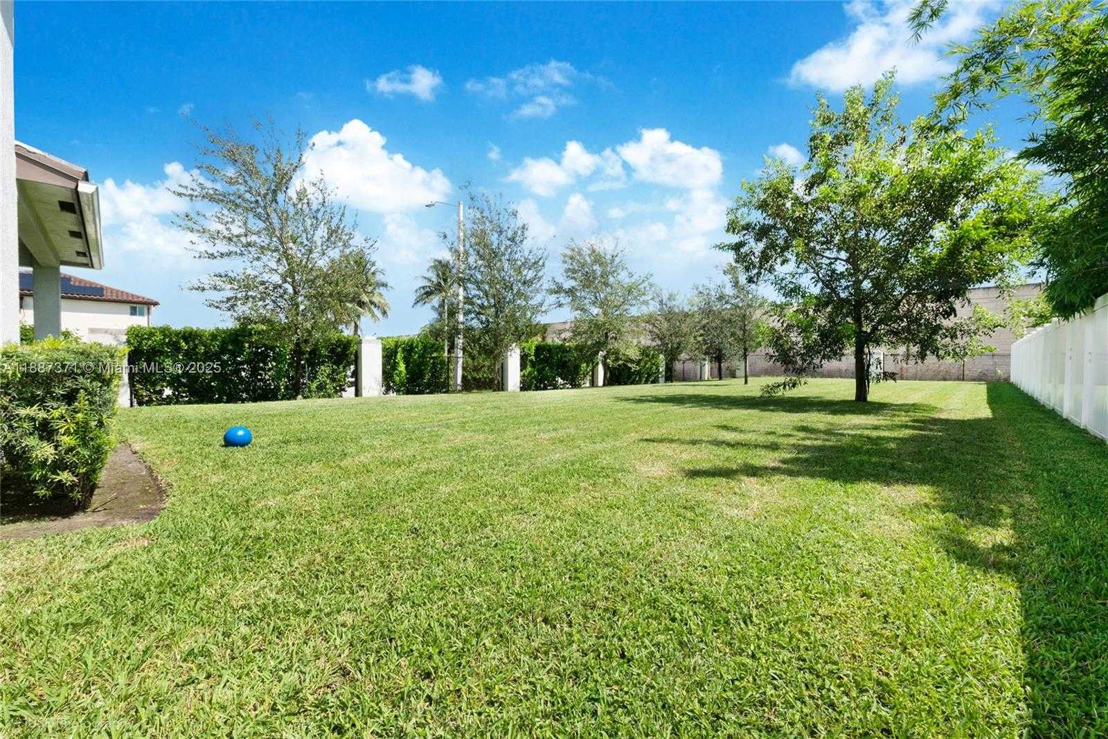 Small Image of 23241 SOUTH WEST 107TH AVE, Homestead Number 25