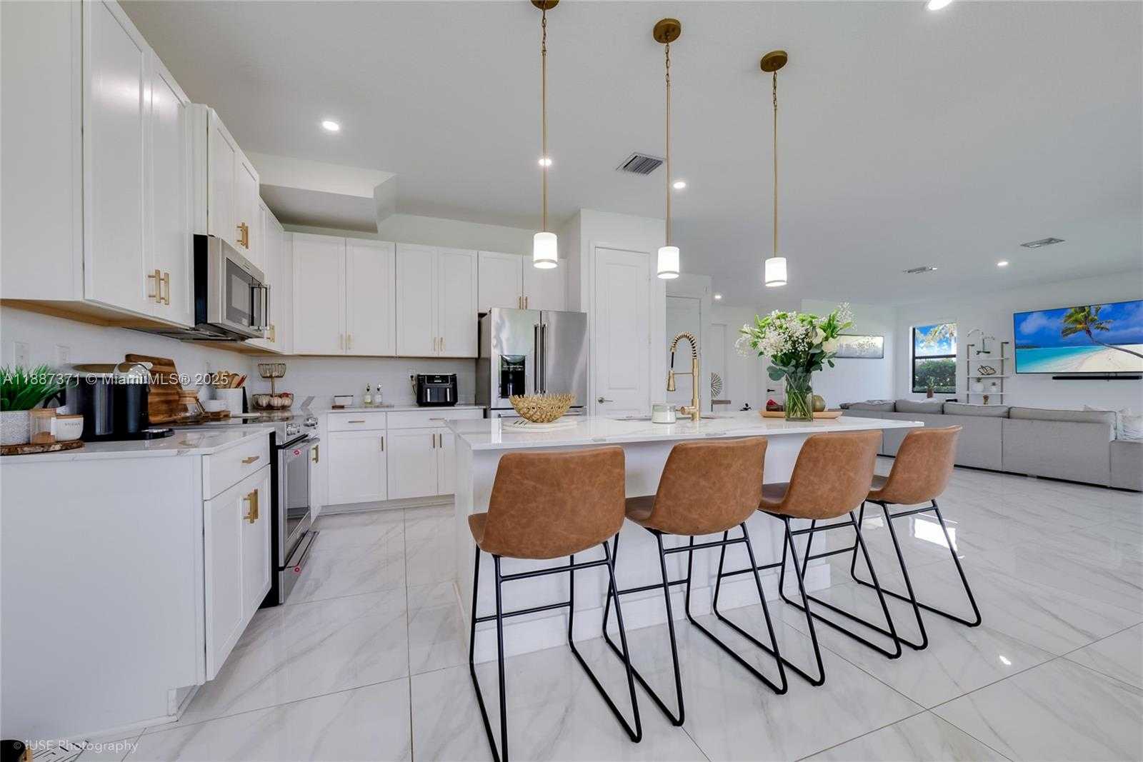 Small Image of 23241 SOUTH WEST 107TH AVE, Homestead Number 9
