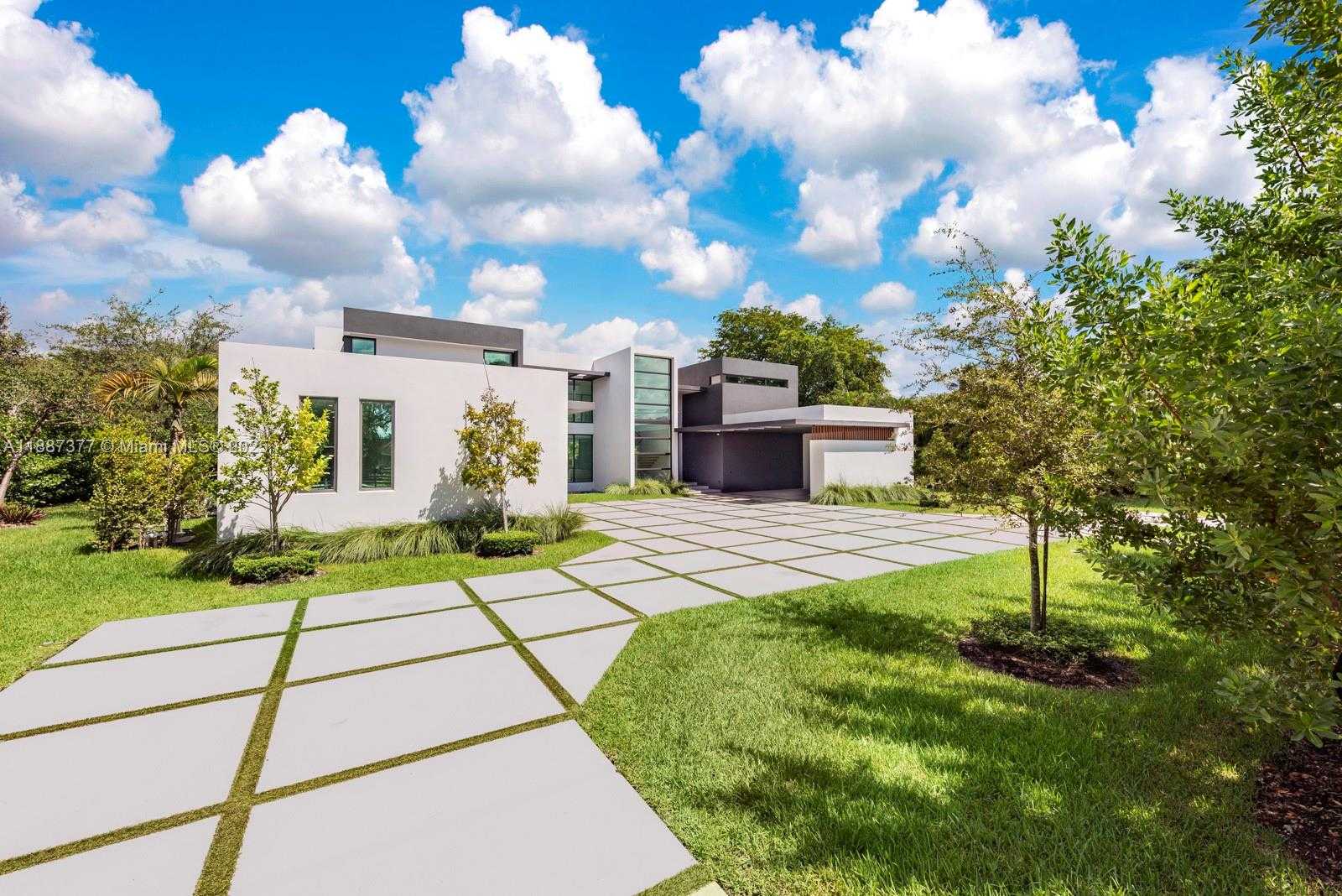 Small Image of 7425 SOUTH WEST 136TH ST, Pinecrest Number 3
