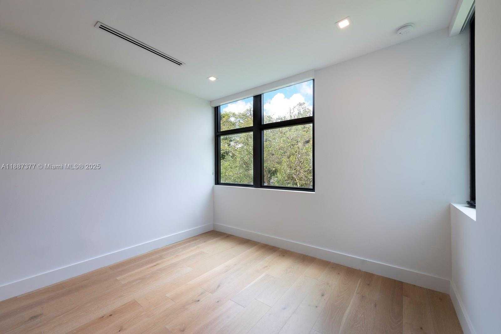 Small Image of 7425 SOUTH WEST 136TH ST, Pinecrest Number 41