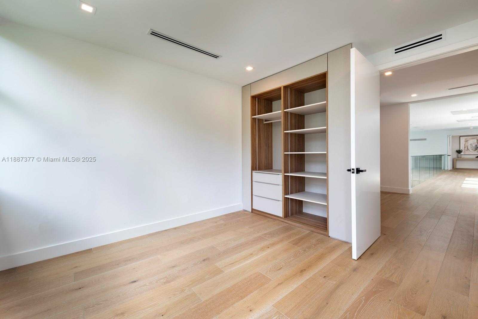 Small Image of 7425 SOUTH WEST 136TH ST, Pinecrest Number 44