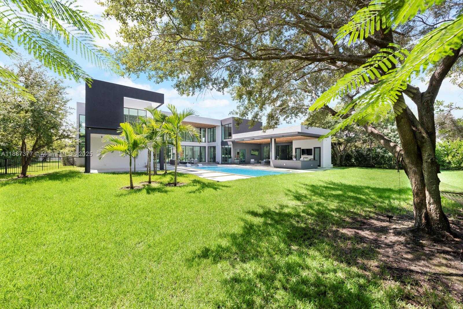Small Image of 7425 SOUTH WEST 136TH ST, Pinecrest Number 66