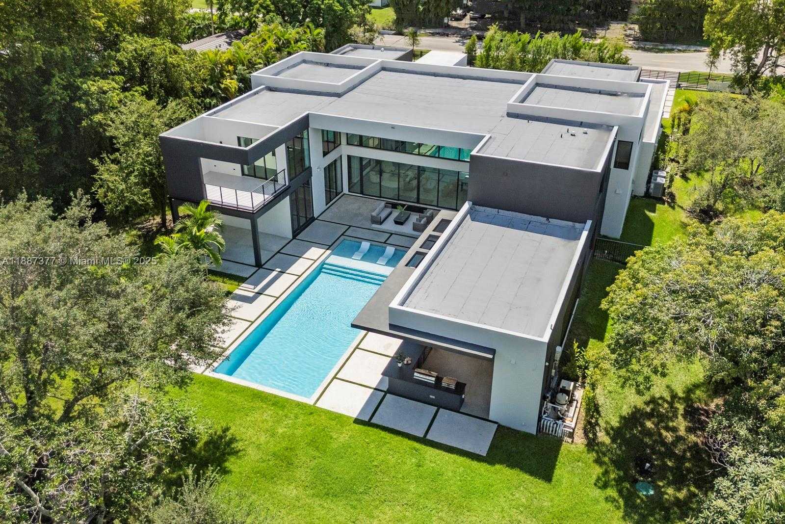 Small Image of 7425 SOUTH WEST 136TH ST, Pinecrest Number 69