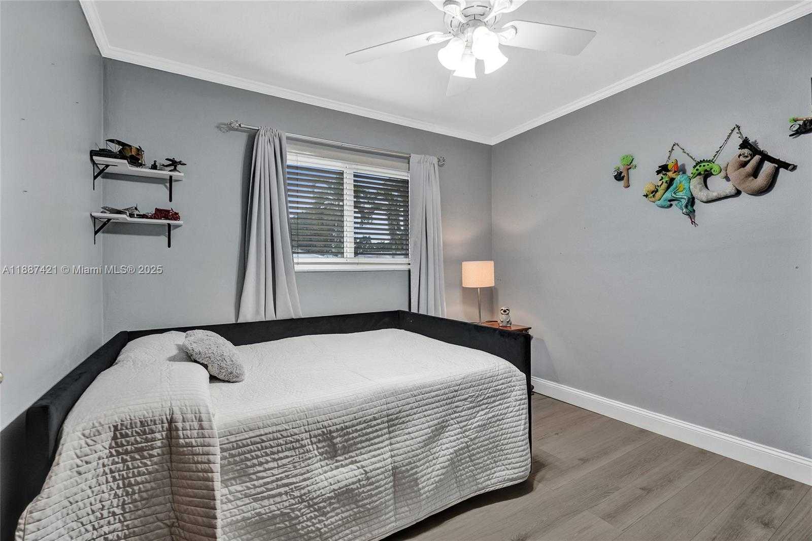 Small Image of 9021 SOUTH WEST 197TH ST, Cutler Bay Number 20
