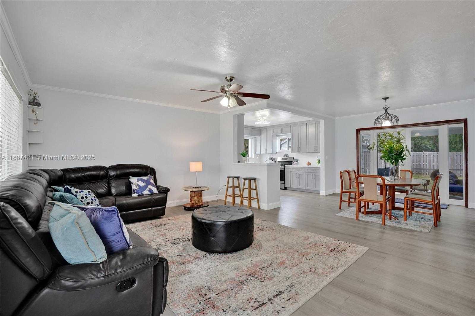 Small Image of 9021 SOUTH WEST 197TH ST, Cutler Bay Number 5