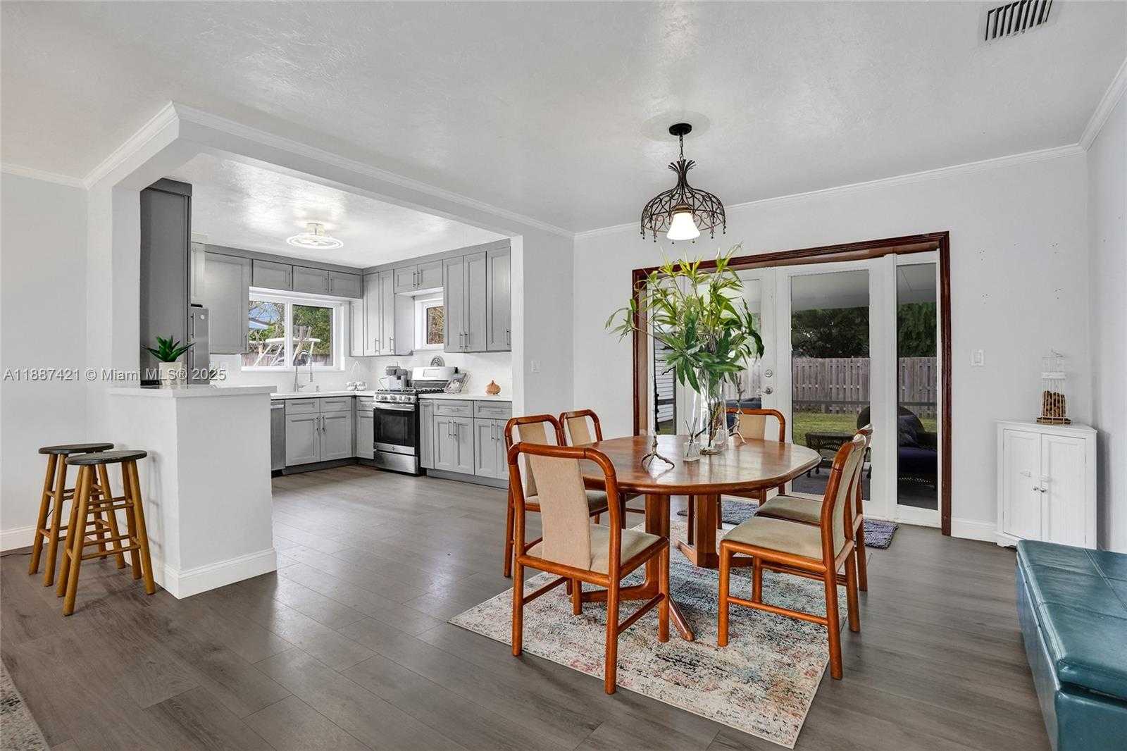Small Image of 9021 SOUTH WEST 197TH ST, Cutler Bay Number 7