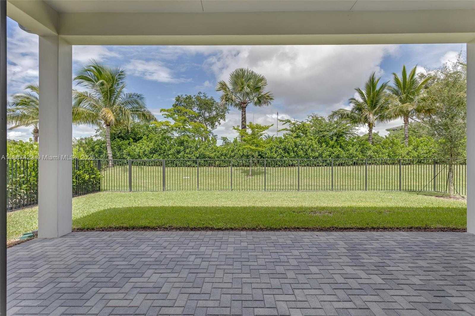 Small Image of 8367 ROYAL COUNTY DOWN RD, Boca Raton Number 26
