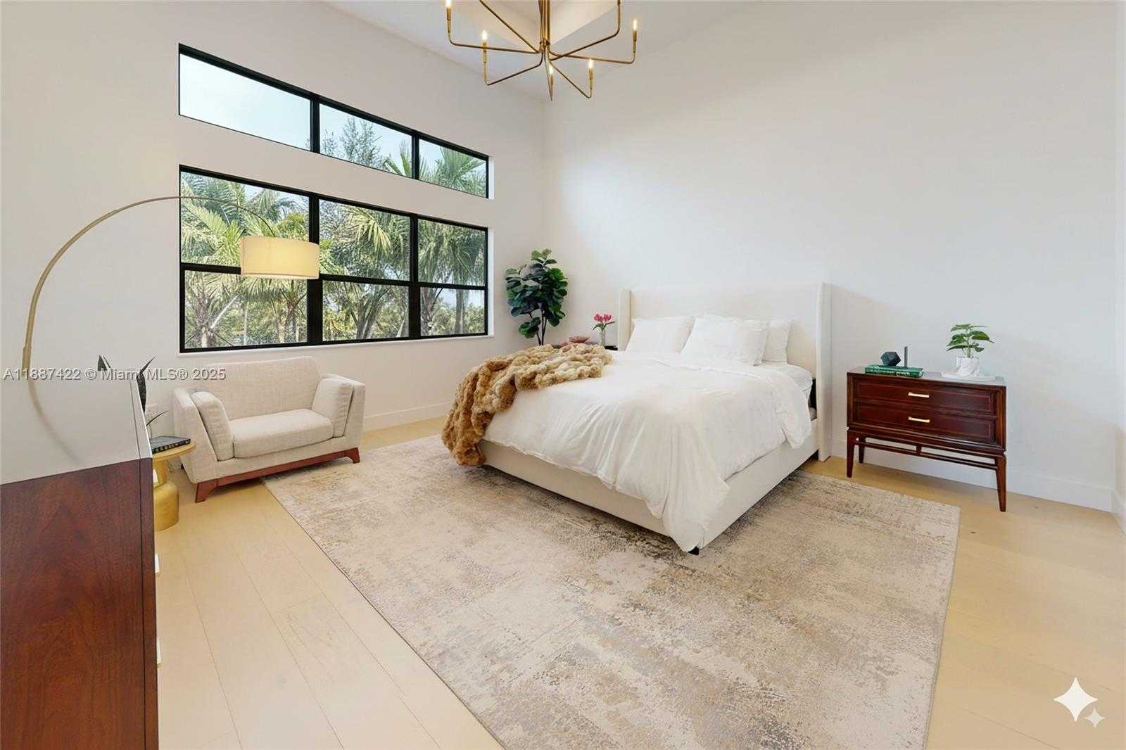 Small Image of 8367 ROYAL COUNTY DOWN RD, Boca Raton Number 4