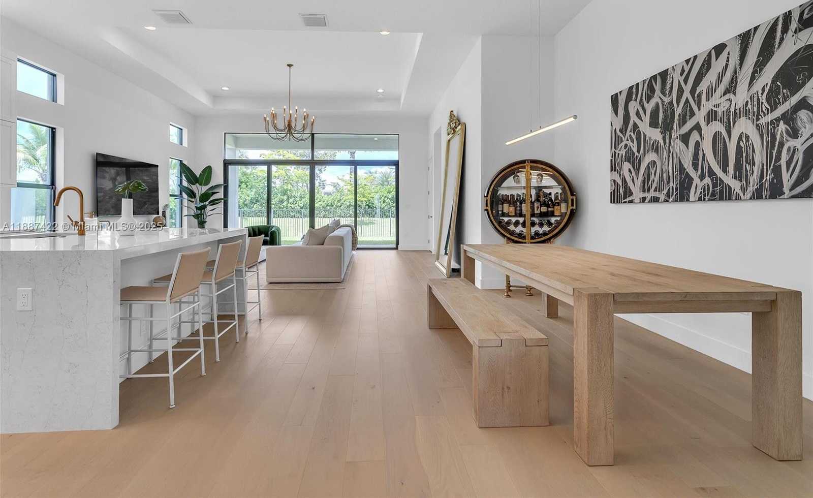 Small Image of 8367 ROYAL COUNTY DOWN RD, Boca Raton Number 6