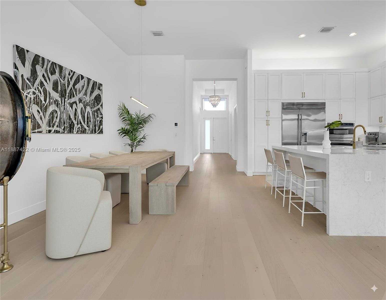 Small Image of 8367 ROYAL COUNTY DOWN RD, Boca Raton Number 7