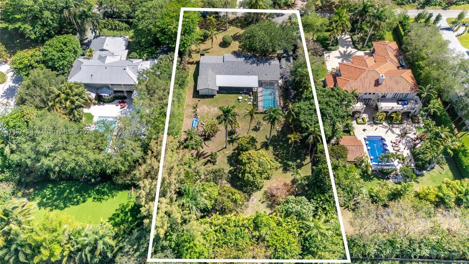 Small Image of 7485 SOUTH WEST 122ND ST, Pinecrest Number 3