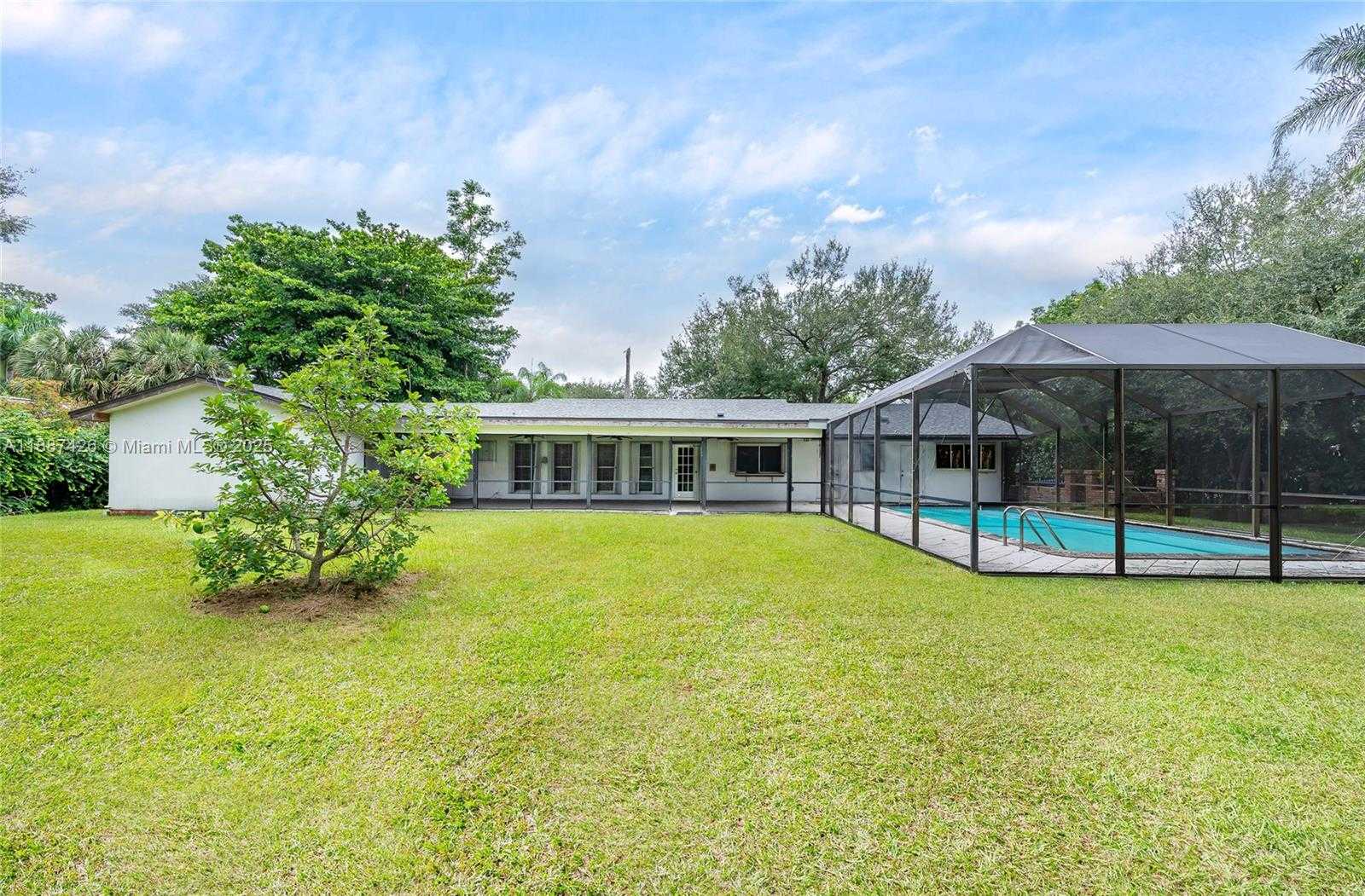 Small Image of 7485 SOUTH WEST 122ND ST, Pinecrest Number 9