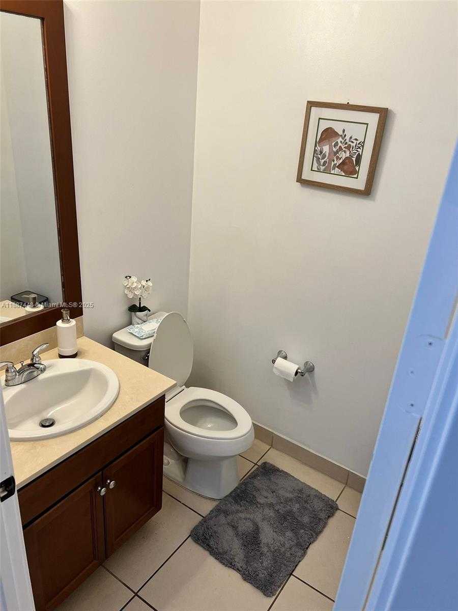 Small Image of 3214 WEST 97TH ST, Hialeah Number 15
