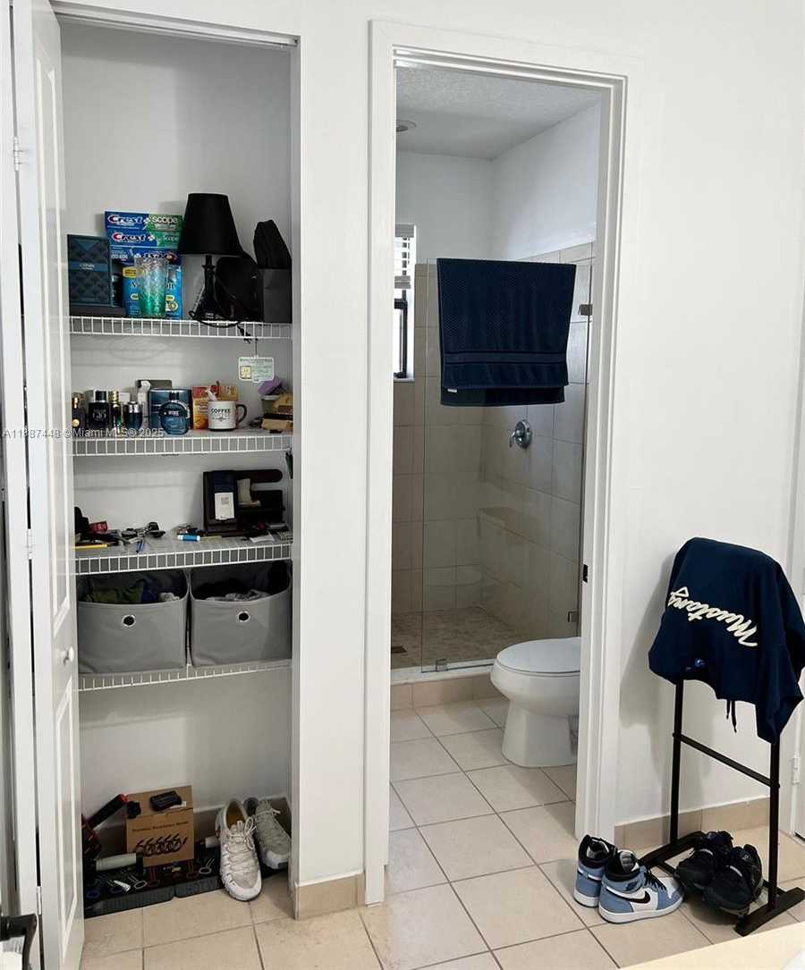Small Image of 3214 WEST 97TH ST, Hialeah Number 21