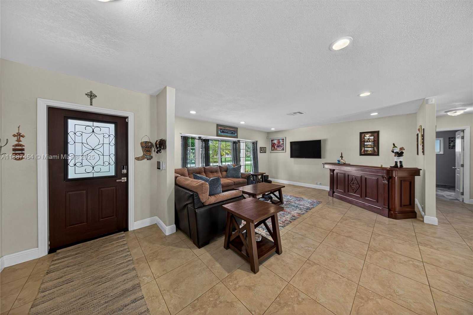 Small Image of 10751 SOUTH WEST 26TH CT, Davie Number 19
