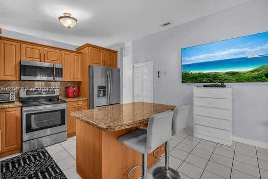 Small Image of 3251 WEST 70TH ST, Hialeah Number 13