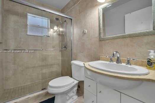 Small Image of 3251 WEST 70TH ST, Hialeah Number 24