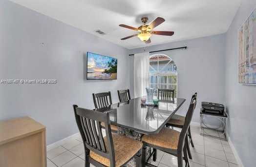 Small Image of 3251 WEST 70TH ST, Hialeah Number 8