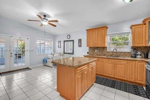 Small Image of 3251 WEST 70TH ST, Hialeah Number 9