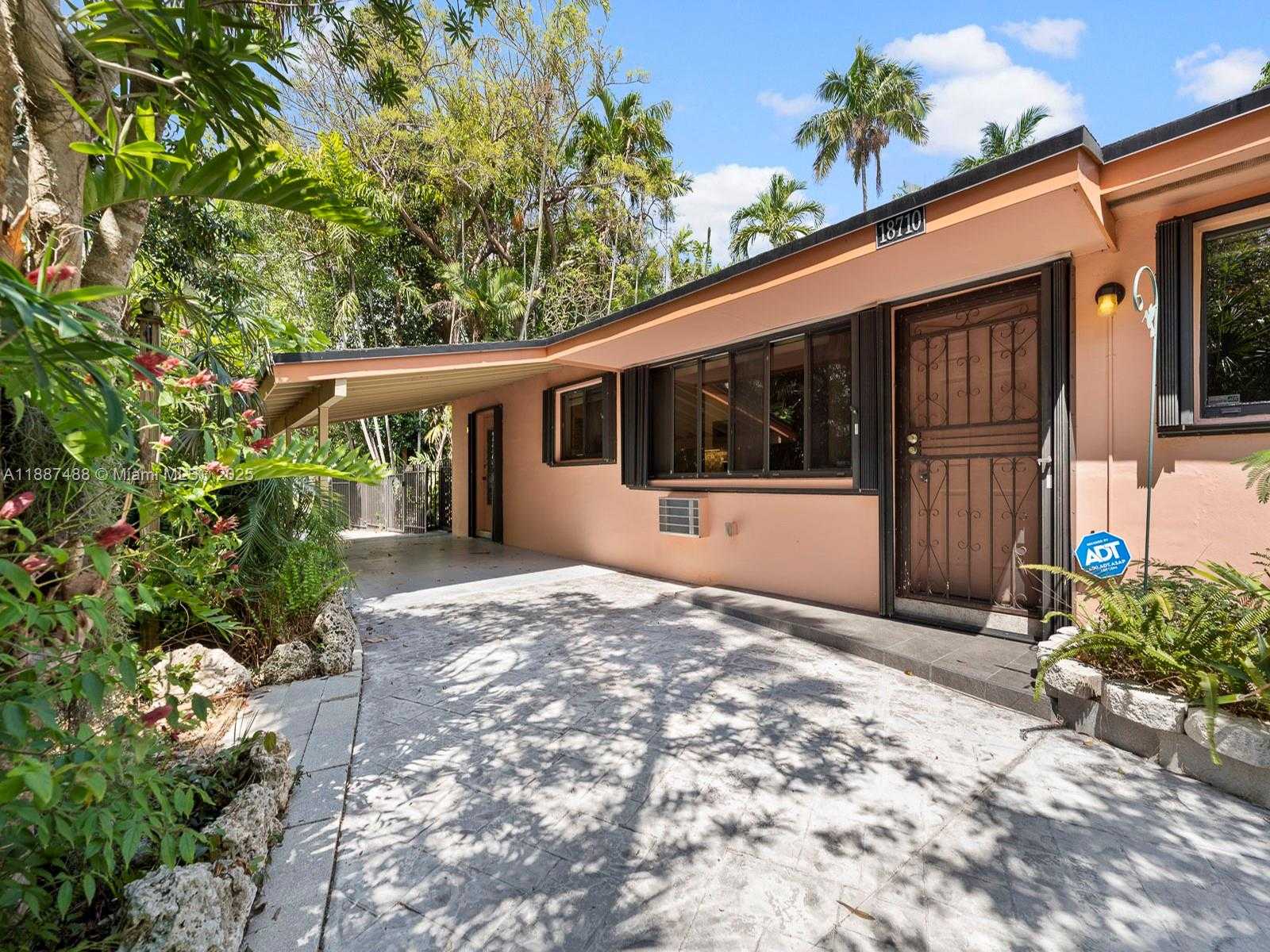Small Image of 18710 BELMONT DR, Cutler Bay Number 2
