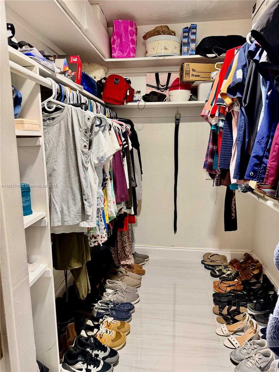 Small Image of 5201 SOUTH WEST 95TH AVE, Cooper City Number 15