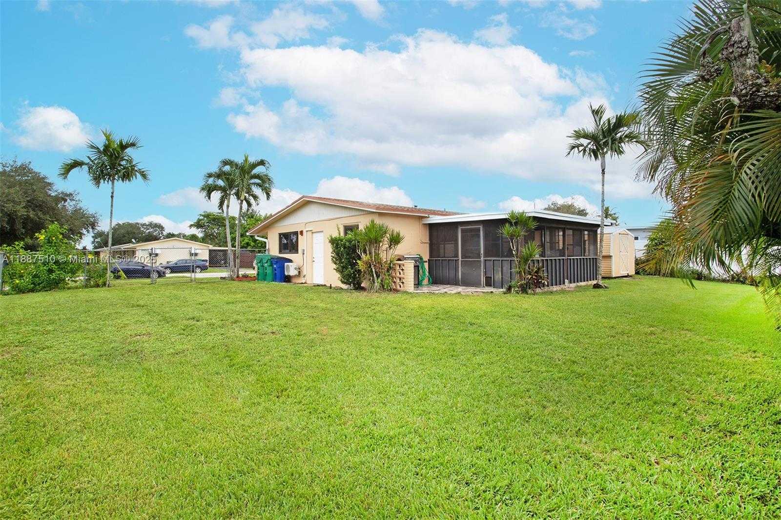 Small Image of 5201 SOUTH WEST 95TH AVE, Cooper City Number 38