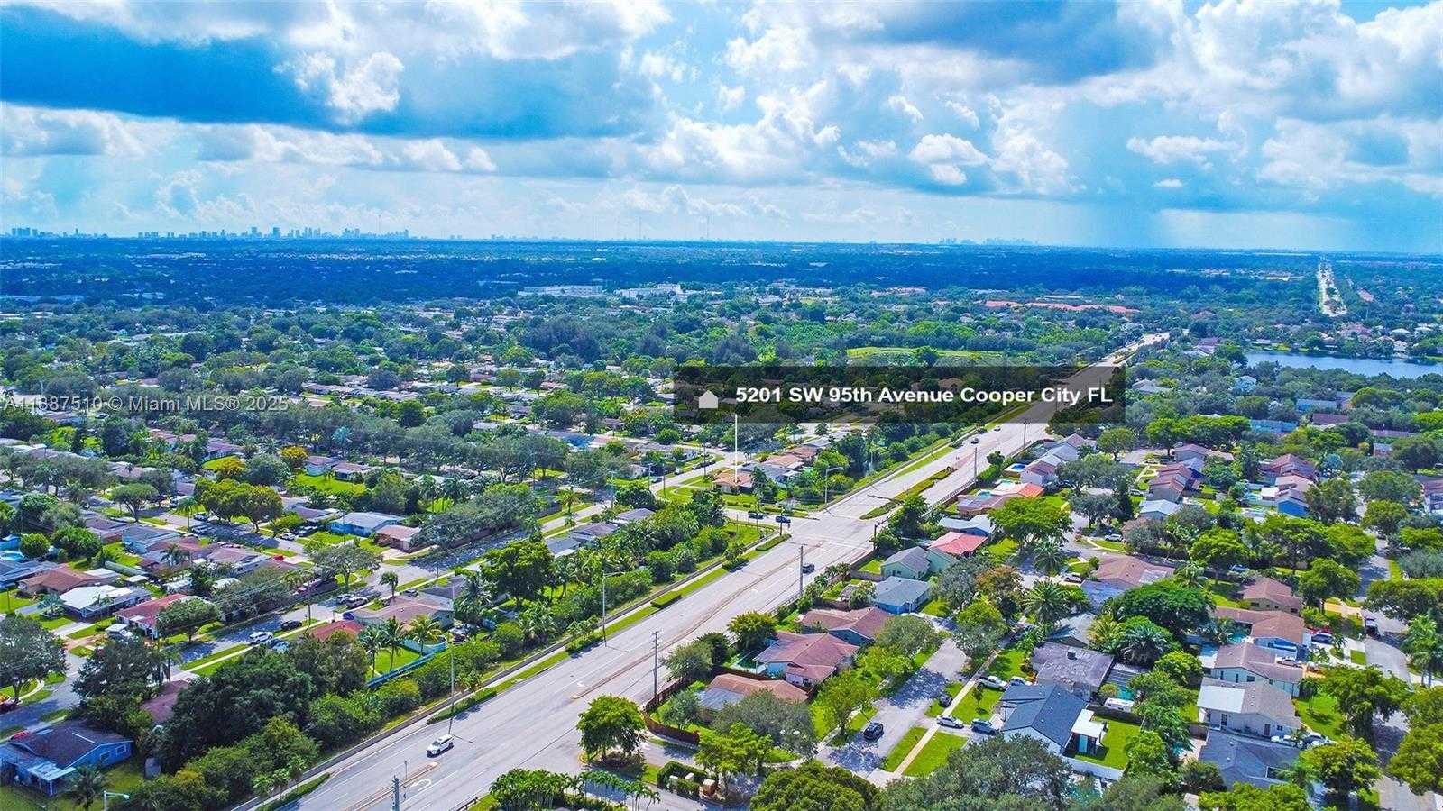 Small Image of 5201 SOUTH WEST 95TH AVE, Cooper City Number 43