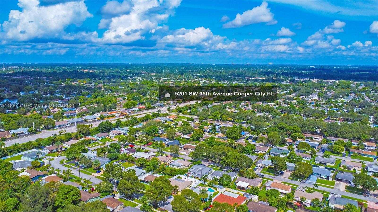 Small Image of 5201 SOUTH WEST 95TH AVE, Cooper City Number 47