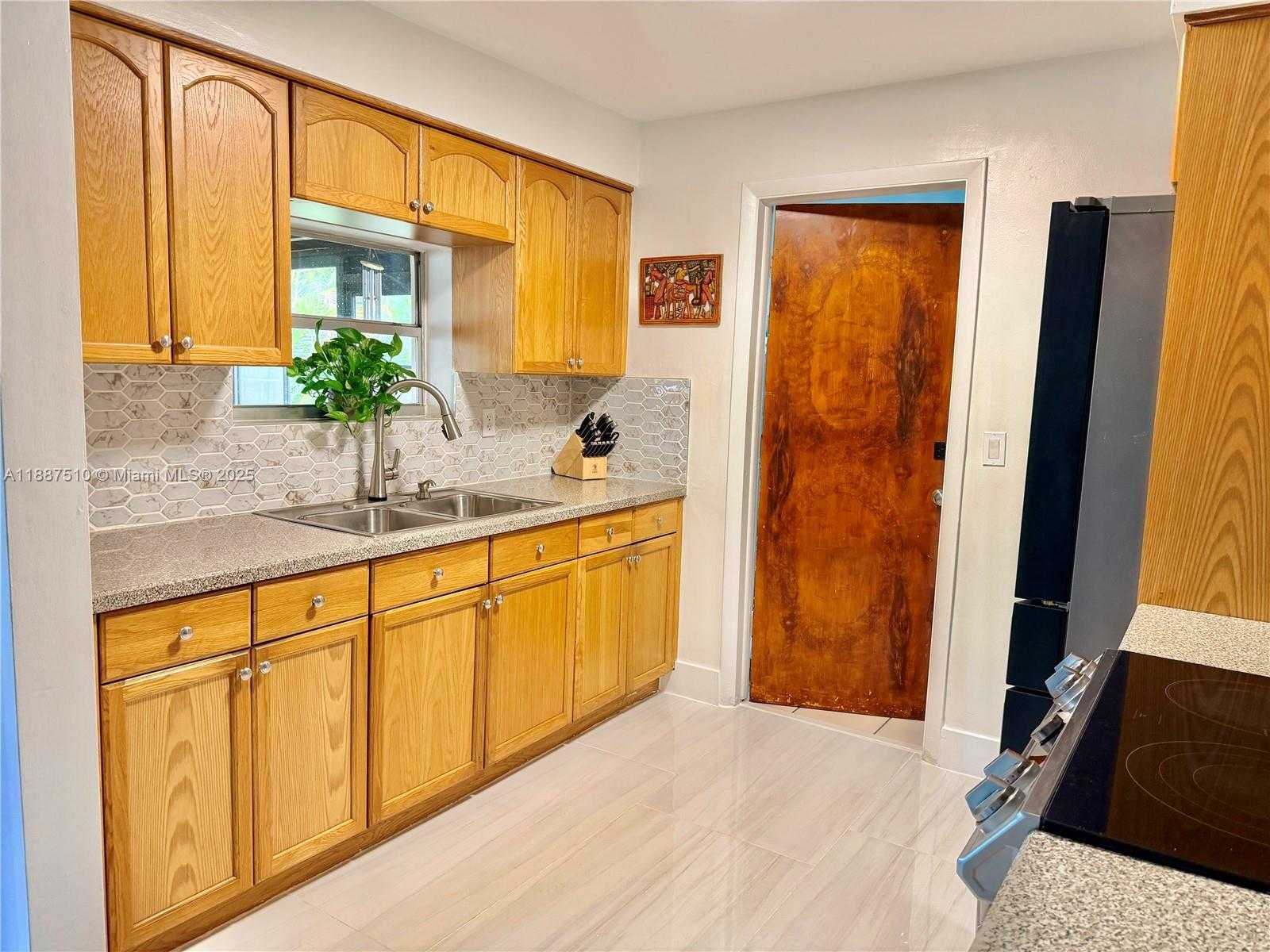Small Image of 5201 SOUTH WEST 95TH AVE, Cooper City Number 6