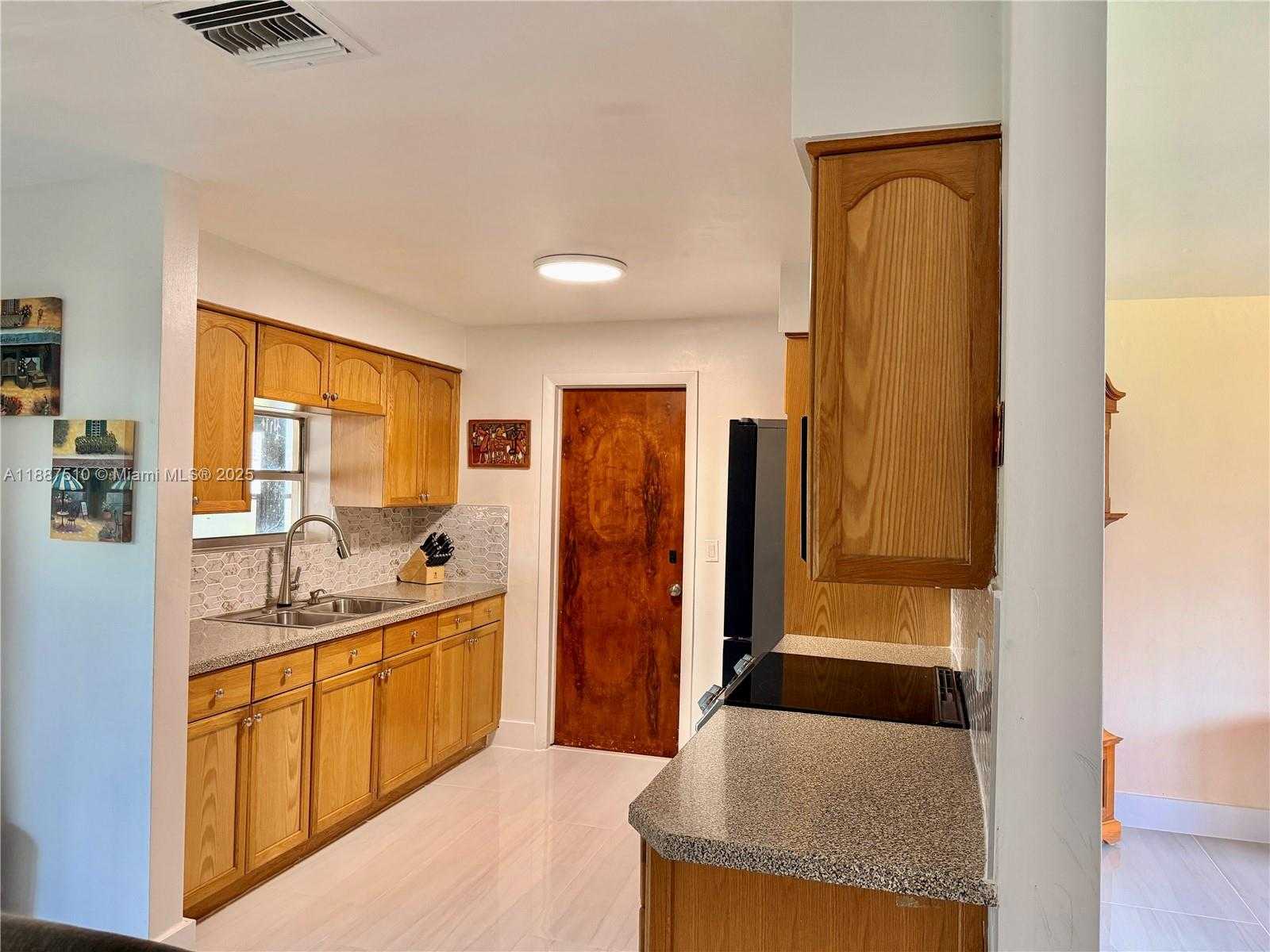 Small Image of 5201 SOUTH WEST 95TH AVE, Cooper City Number 8