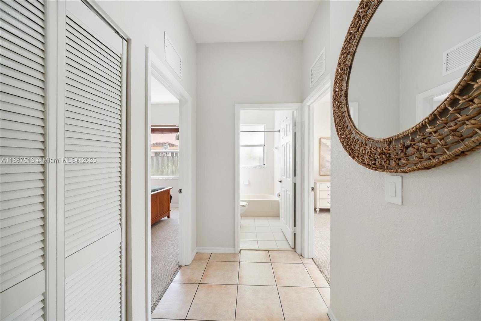 Small Image of 2111 SOUTH EAST 14TH CIR, Homestead Number 11