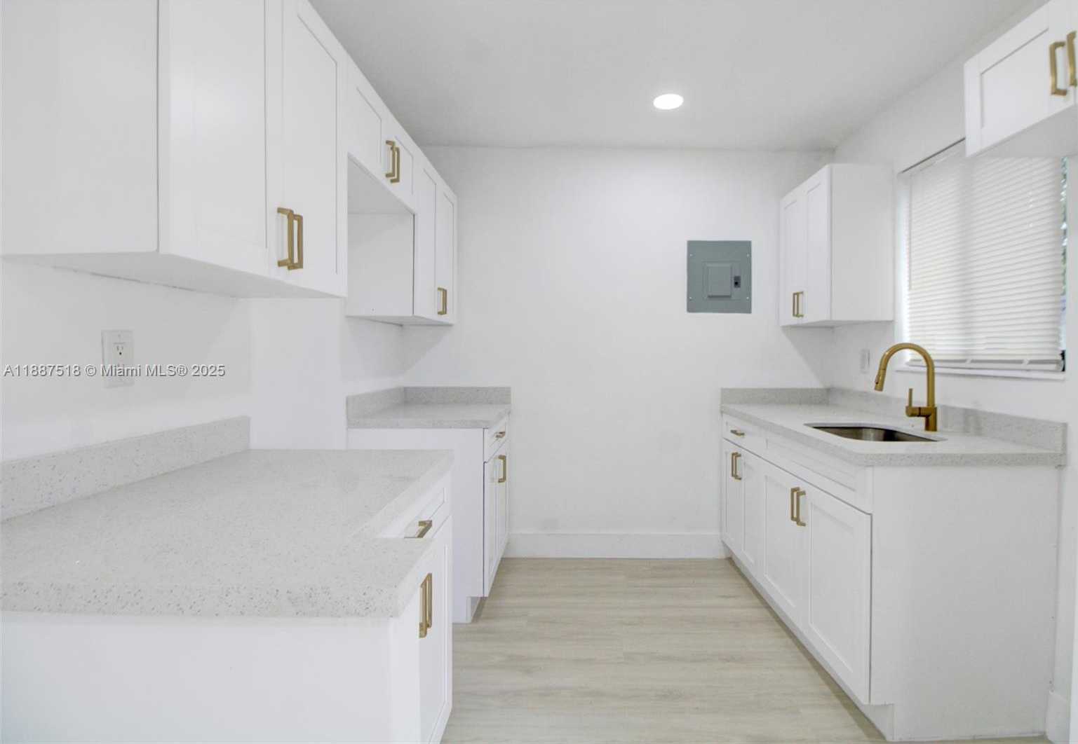 Small Image of 1640 NORTH WEST 27TH AVE, Fort Lauderdale Number 13