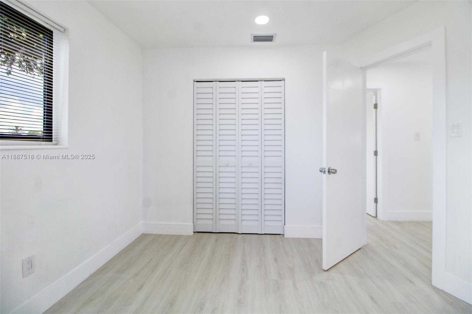 Small Image of 1640 NORTH WEST 27TH AVE, Fort Lauderdale Number 16