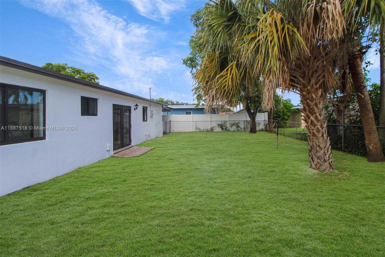 Small Image of 1640 NORTH WEST 27TH AVE, Fort Lauderdale Number 28