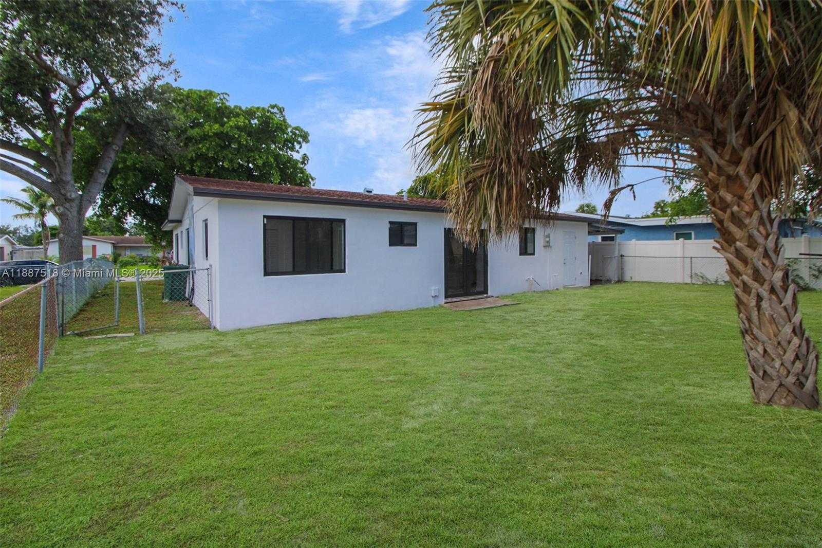 Small Image of 1640 NORTH WEST 27TH AVE, Fort Lauderdale Number 29