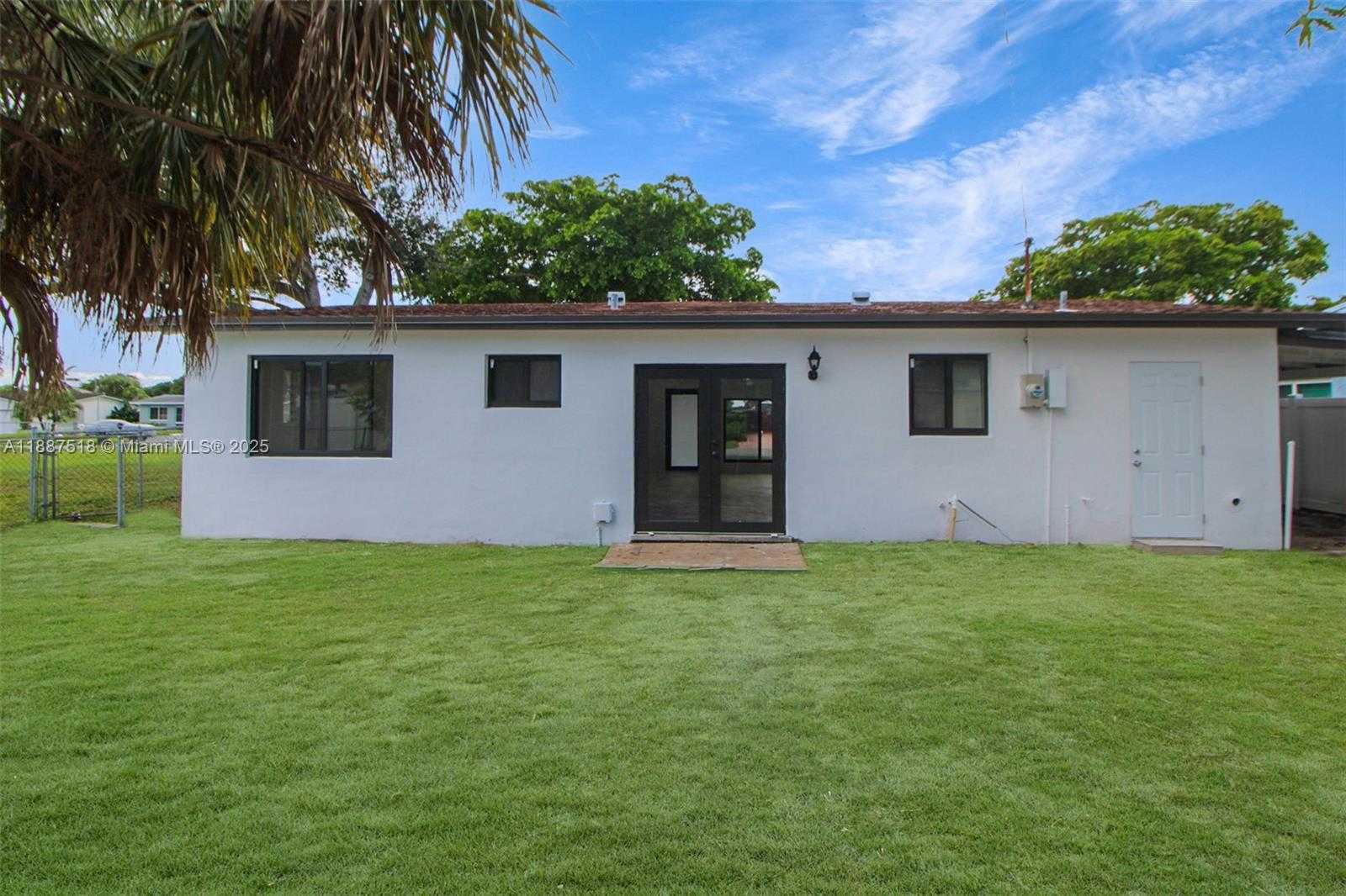 Small Image of 1640 NORTH WEST 27TH AVE, Fort Lauderdale Number 30