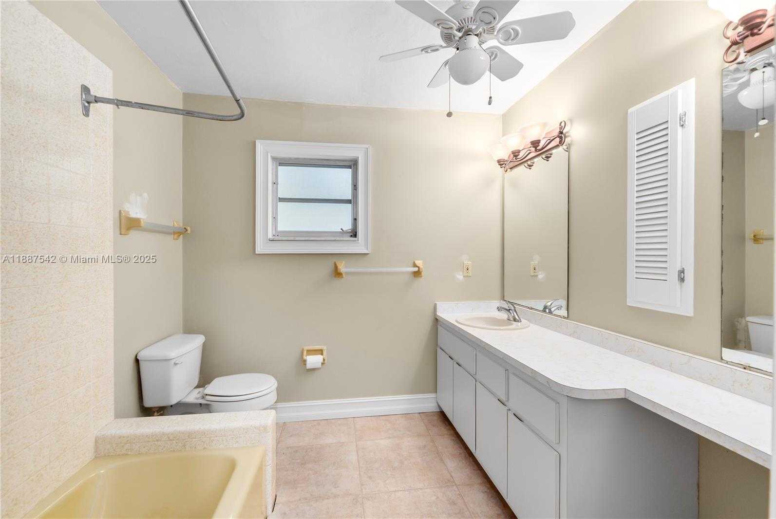 Small Image of 13512 CARIBBEAN BLVD, Fort Myers Number 14