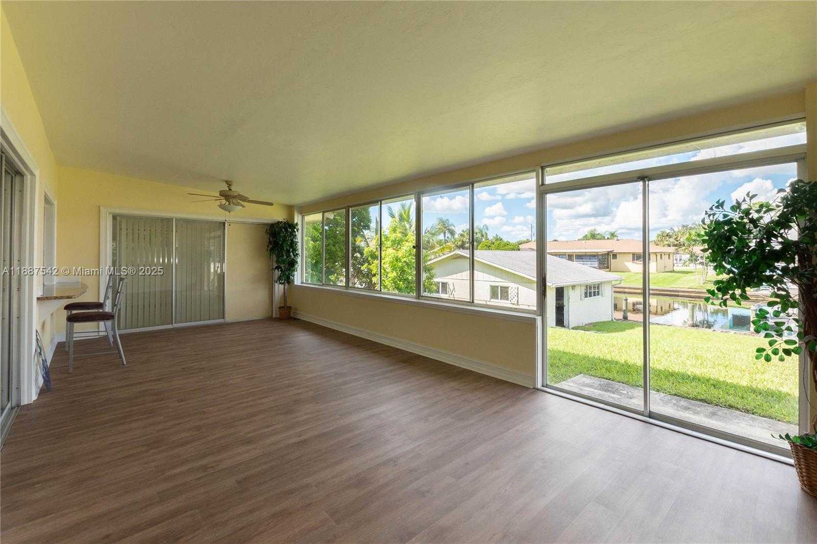 Small Image of 13512 CARIBBEAN BLVD, Fort Myers Number 20