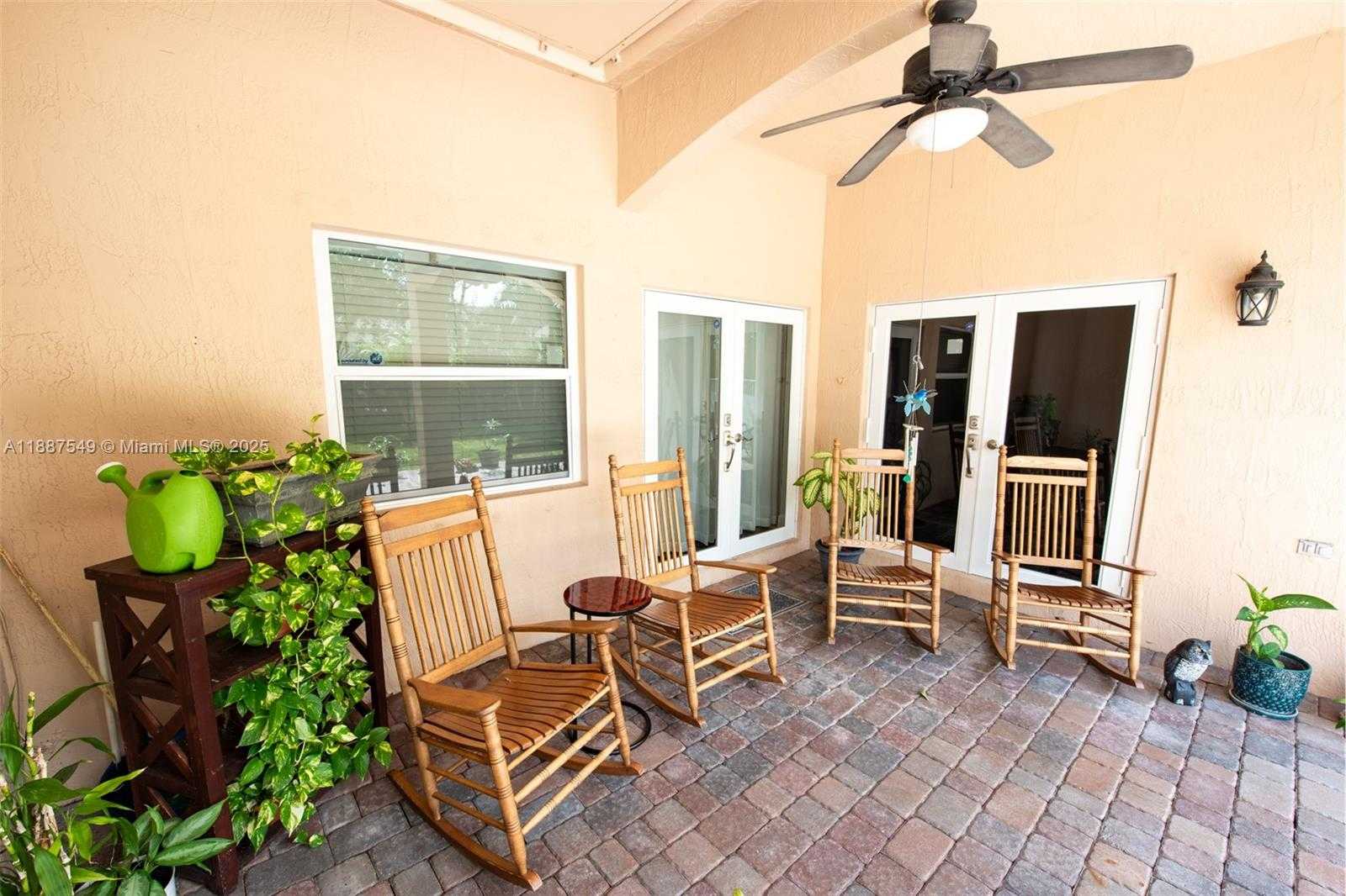 Small Image of 13070 NORTH WEST 5TH ST, Pembroke Pines Number 15