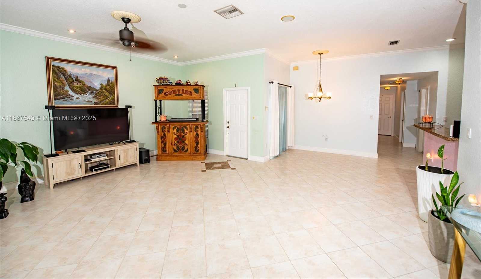 Small Image of 13070 NORTH WEST 5TH ST, Pembroke Pines Number 5