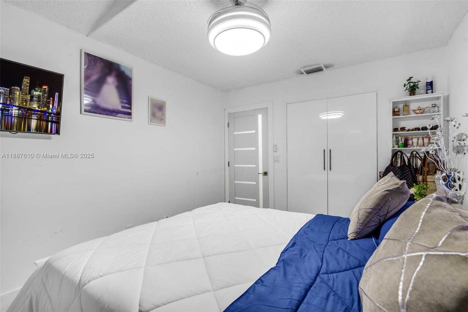 Small Image of 612 SOUTH WEST 179TH AVE, Pembroke Pines Number 17