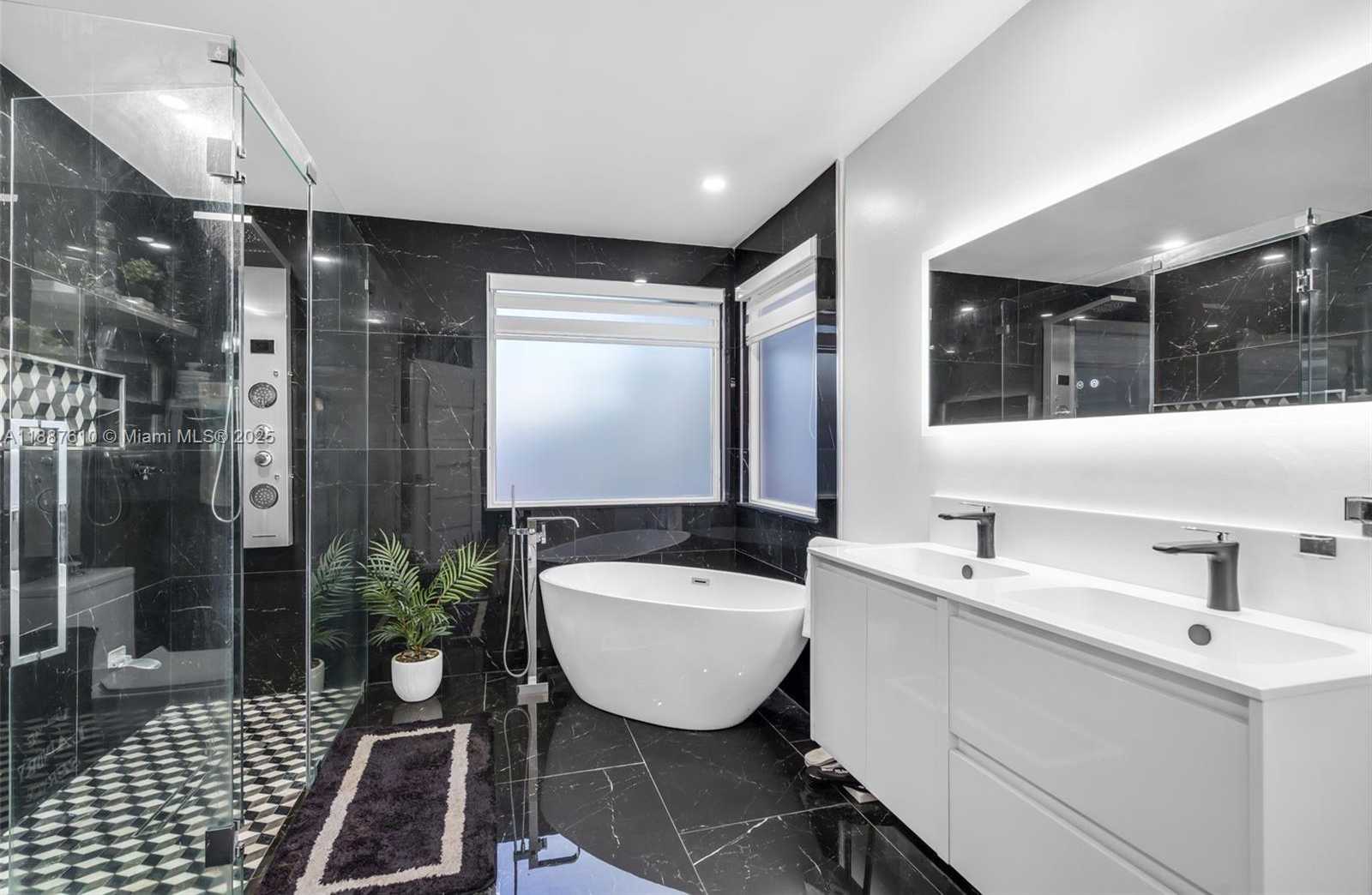 Small Image of 612 SOUTH WEST 179TH AVE, Pembroke Pines Number 22