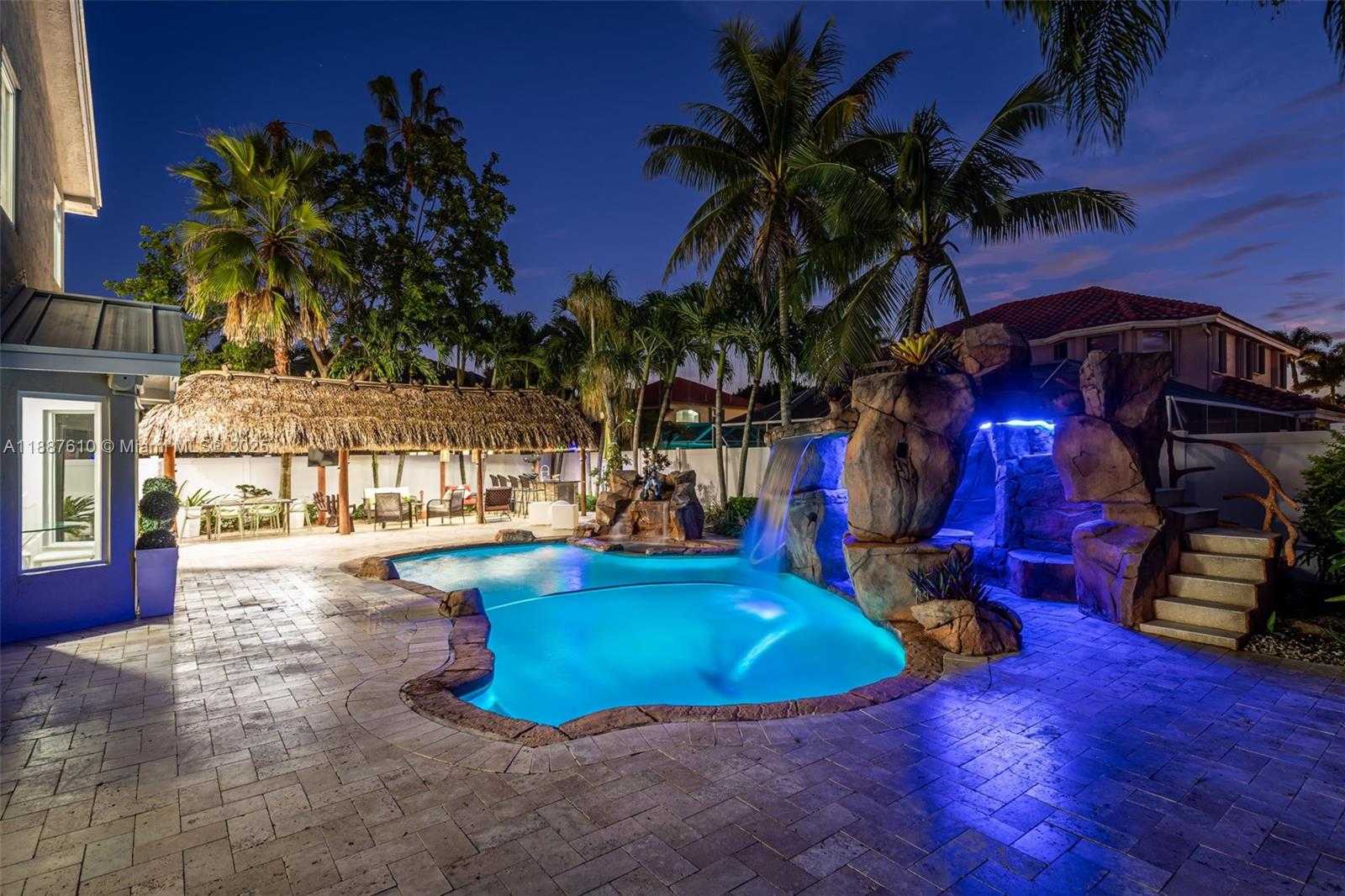 Small Image of 612 SOUTH WEST 179TH AVE, Pembroke Pines Number 28