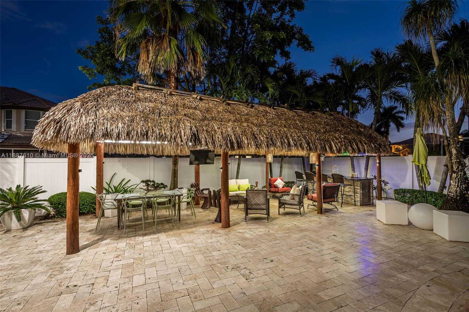 Small Image of 612 SOUTH WEST 179TH AVE, Pembroke Pines Number 29