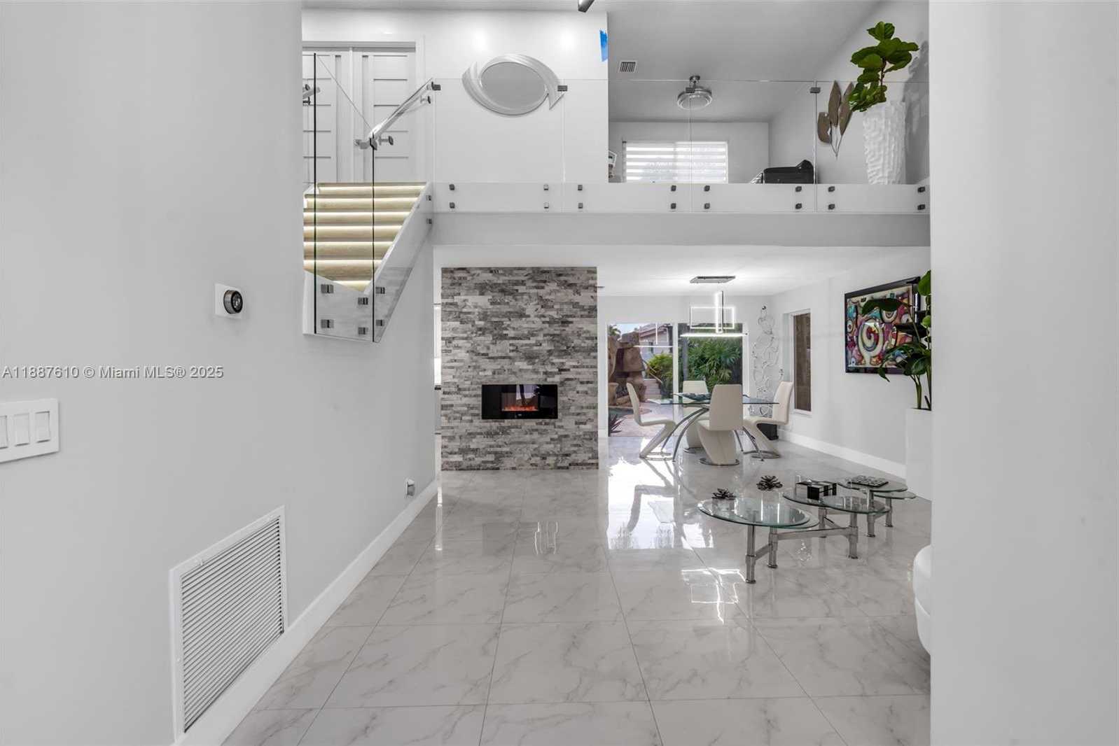 Small Image of 612 SOUTH WEST 179TH AVE, Pembroke Pines Number 3