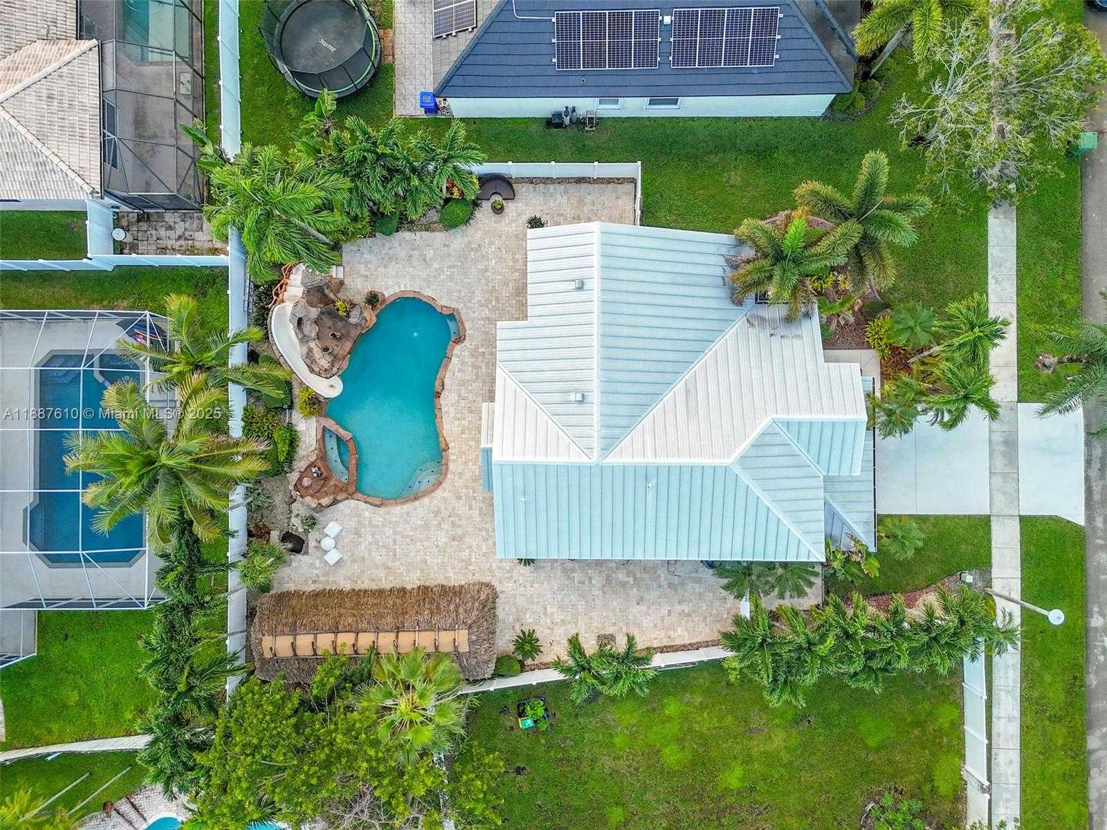 Small Image of 612 SOUTH WEST 179TH AVE, Pembroke Pines Number 41