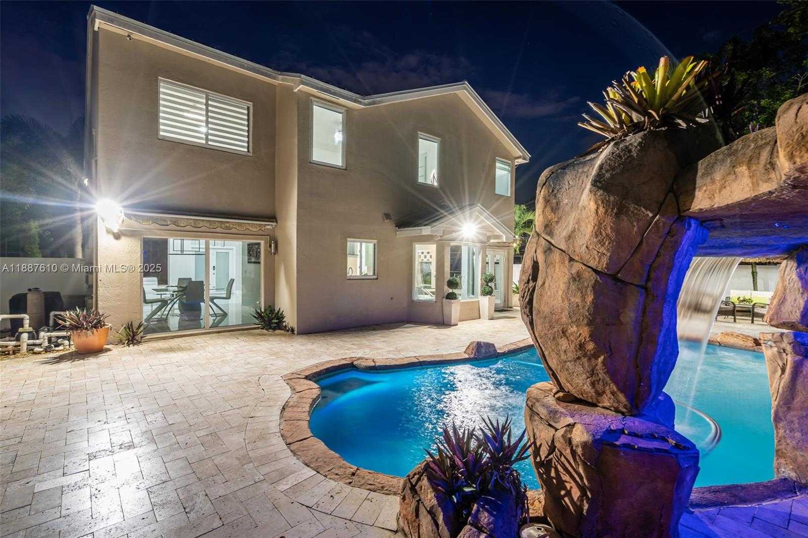 Small Image of 612 SOUTH WEST 179TH AVE, Pembroke Pines Number 51