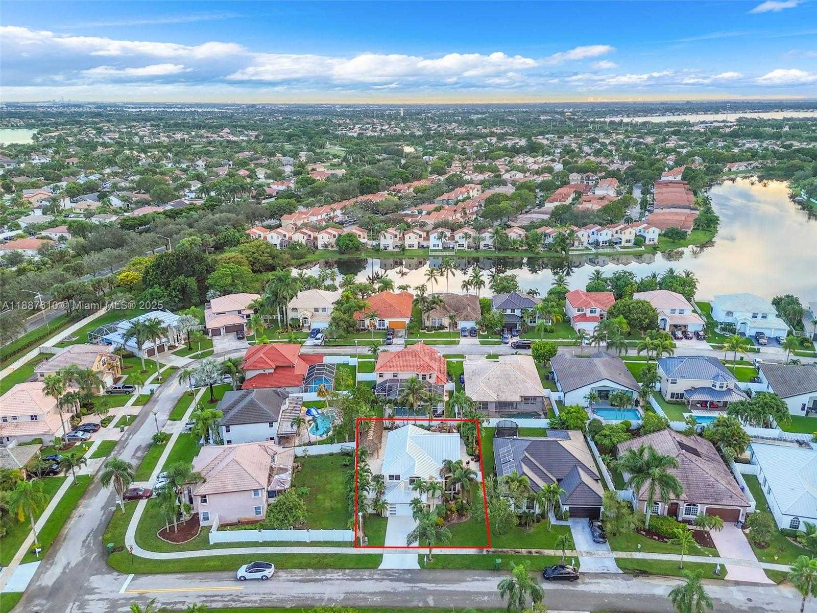 Small Image of 612 SOUTH WEST 179TH AVE, Pembroke Pines Number 53