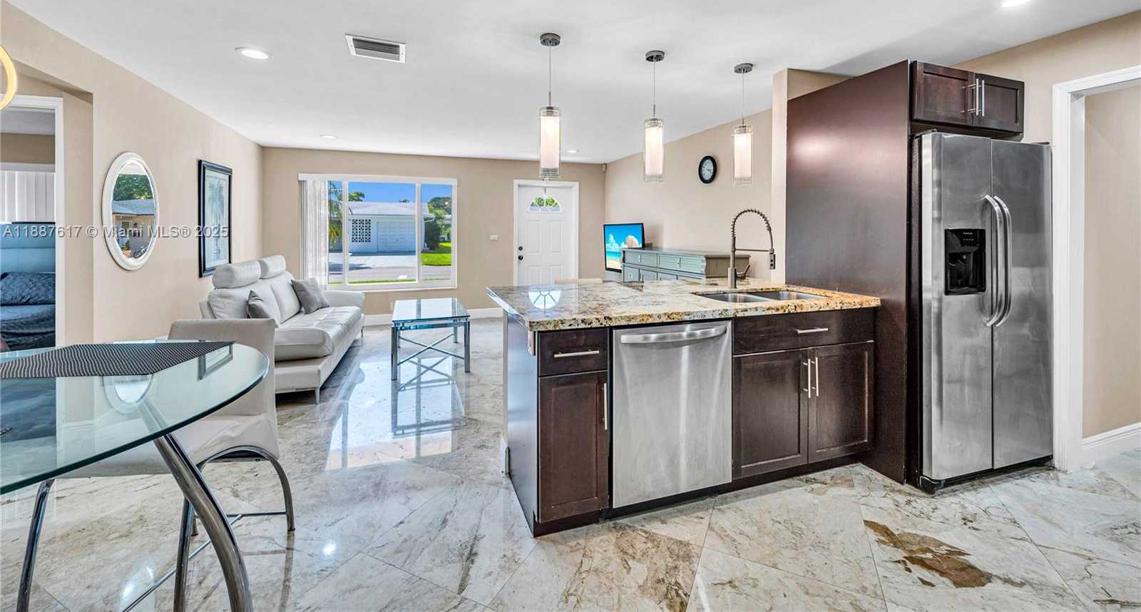 Small Image of 5606 NORTH WEST 49TH AVE, Tamarac Number 18