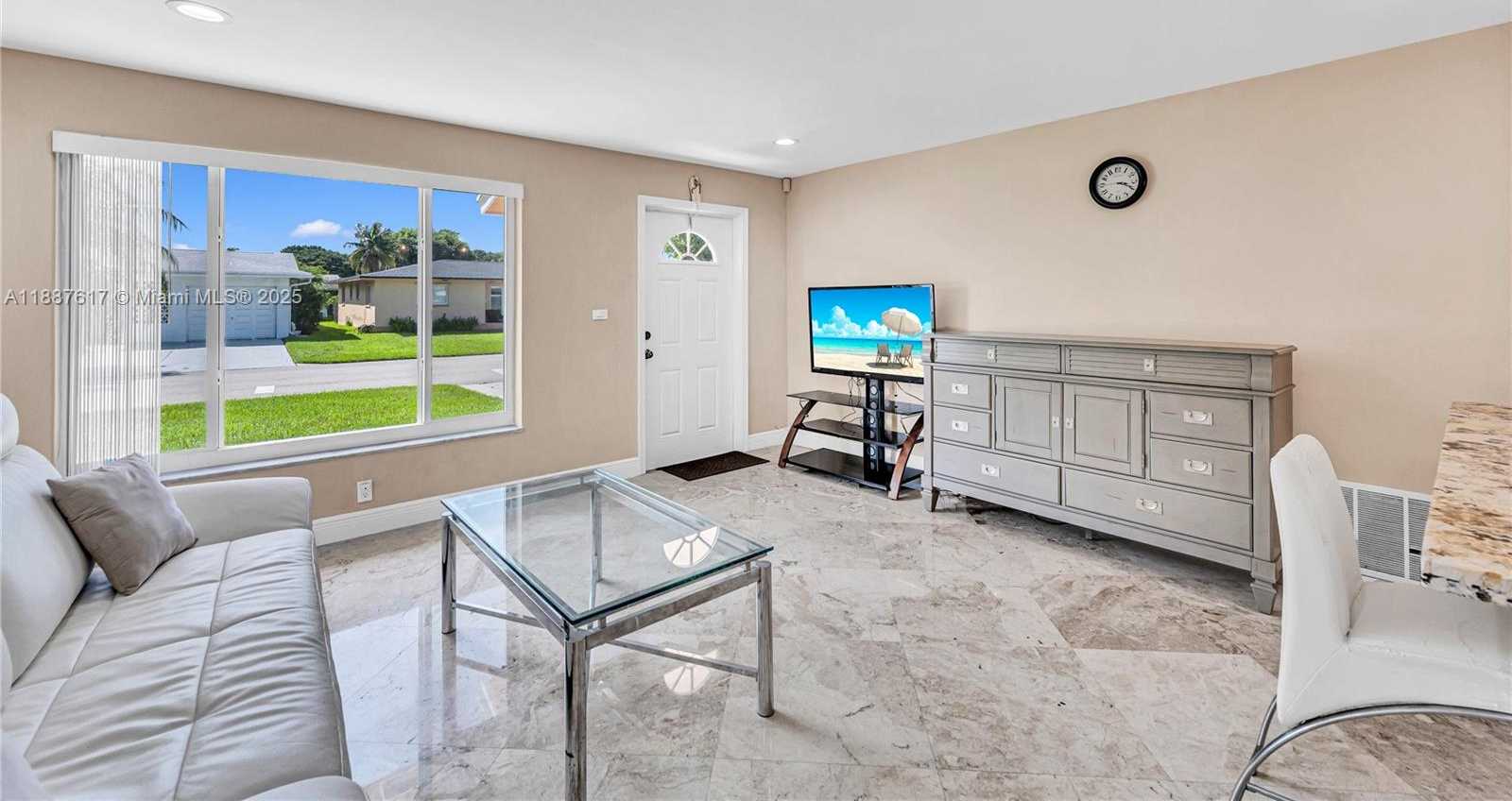 Small Image of 5606 NORTH WEST 49TH AVE, Tamarac Number 19